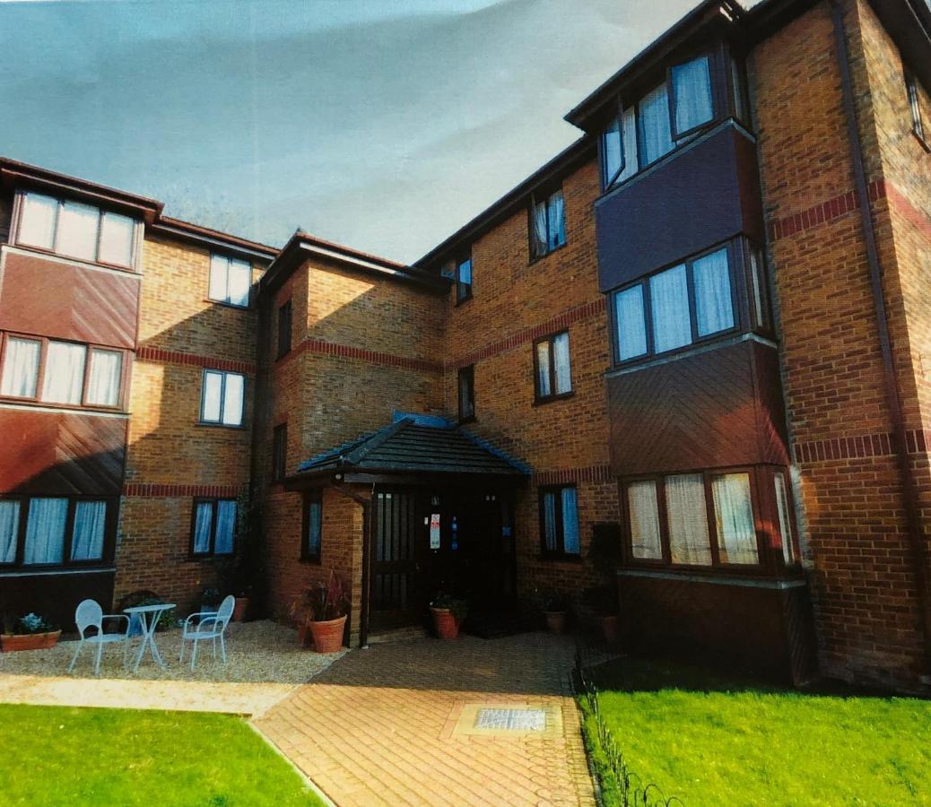 Quayside Close Holiday Apartments Poole Eksteriør billede